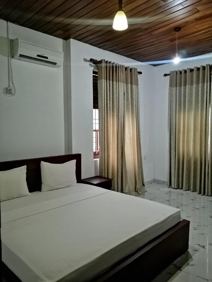 Elepath Lodge- Pinnawala بينافالا المظهر الخارجي الصورة