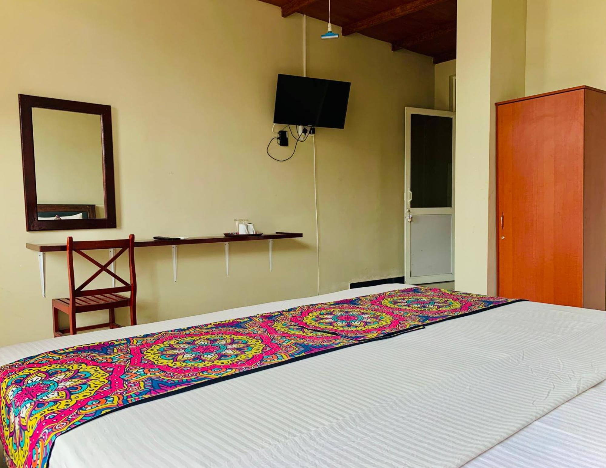 Elepath Lodge- Pinnawala بينافالا المظهر الخارجي الصورة